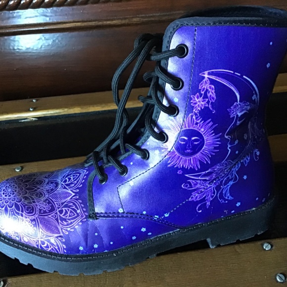 YES WE VIBE boots - Picture 3 of 4
